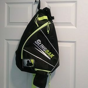 Franklin Slingbak baseball bag